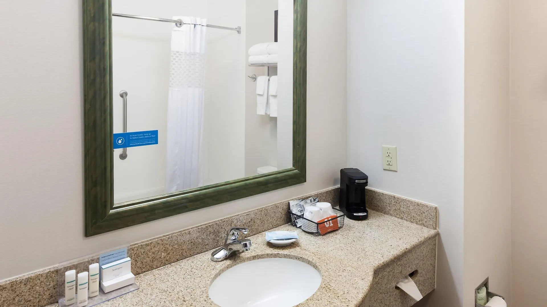 Hampton Inn & Suites Pensacola I-10 N At University Town Plaza 3*, Ferry Pass United States